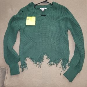 20% Off 2 Or More Items No Boundaries Green V-Neck Fringed Sweater